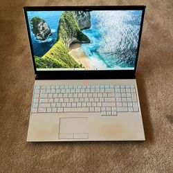 Alienware Area-51m , i7-9700K, RTX 2070, 16GB RAM, 512GB SSD gaming laptop 