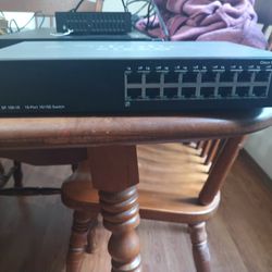 Cisco SF 100-16 Switch