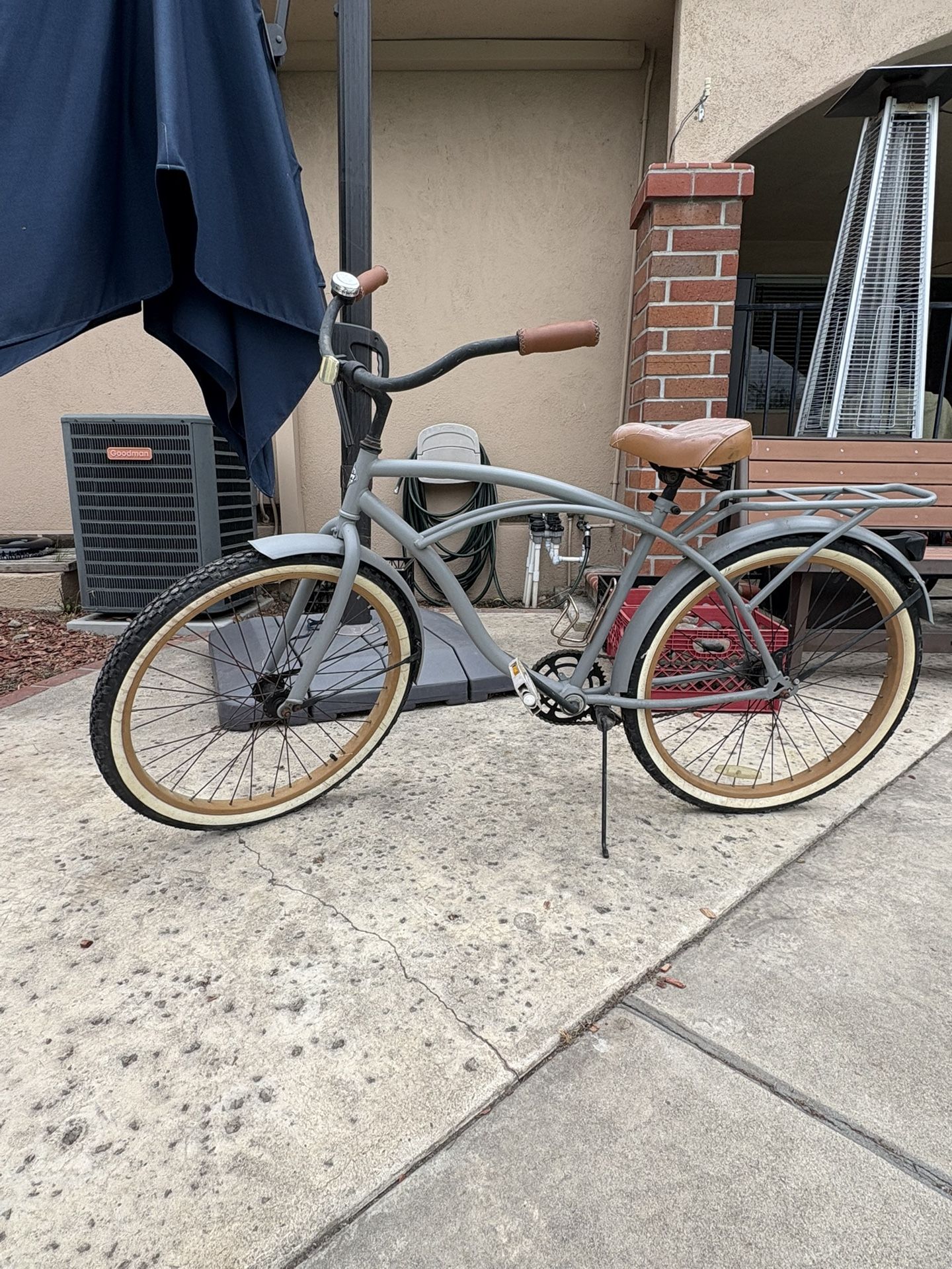 Huffy Beach Cruiser Flat Gray Good Condition
