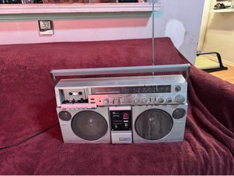 Aiwa CS-770U classic boombox