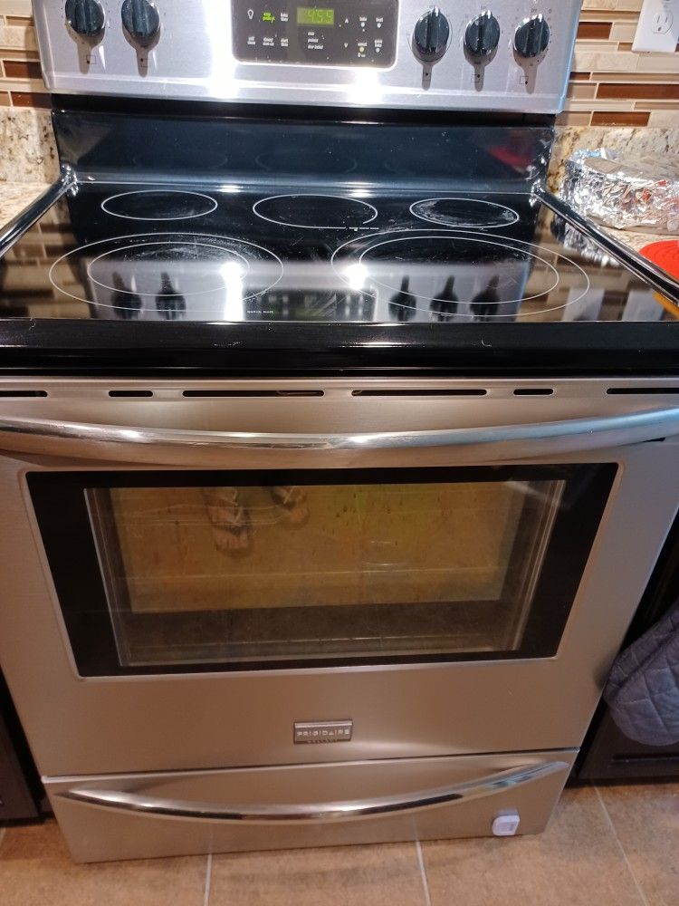 Frigidaire Stainless Steel Stove