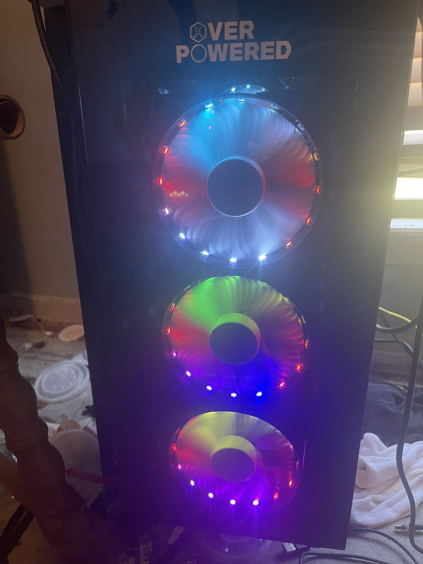 OVERPOWERED Gaming PC *specs In Bio*