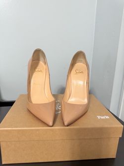 Christian Louboutin Nude Pumps