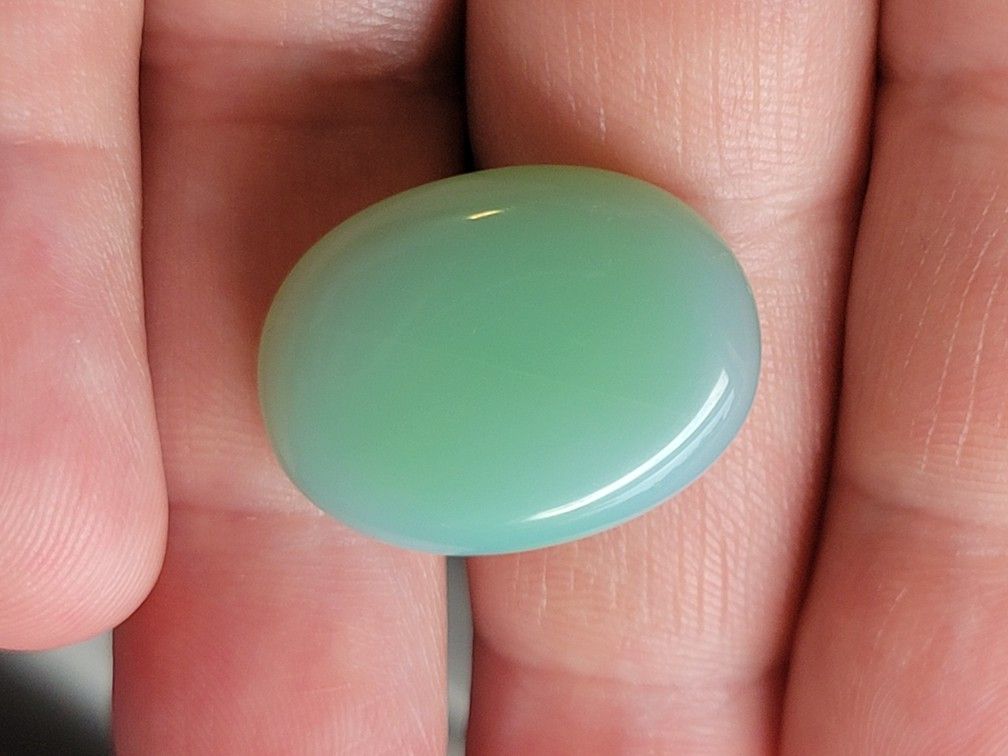 CHRYSOPRASE OVAL CAB  24ct
