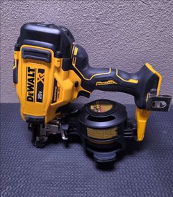 Dewalt roofing Nailer