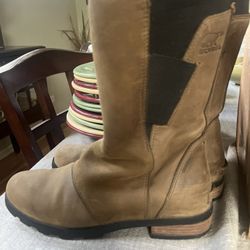 Sorel Women’s Boots Size 9