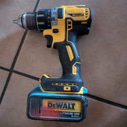 DeWalt 20 V Drill 