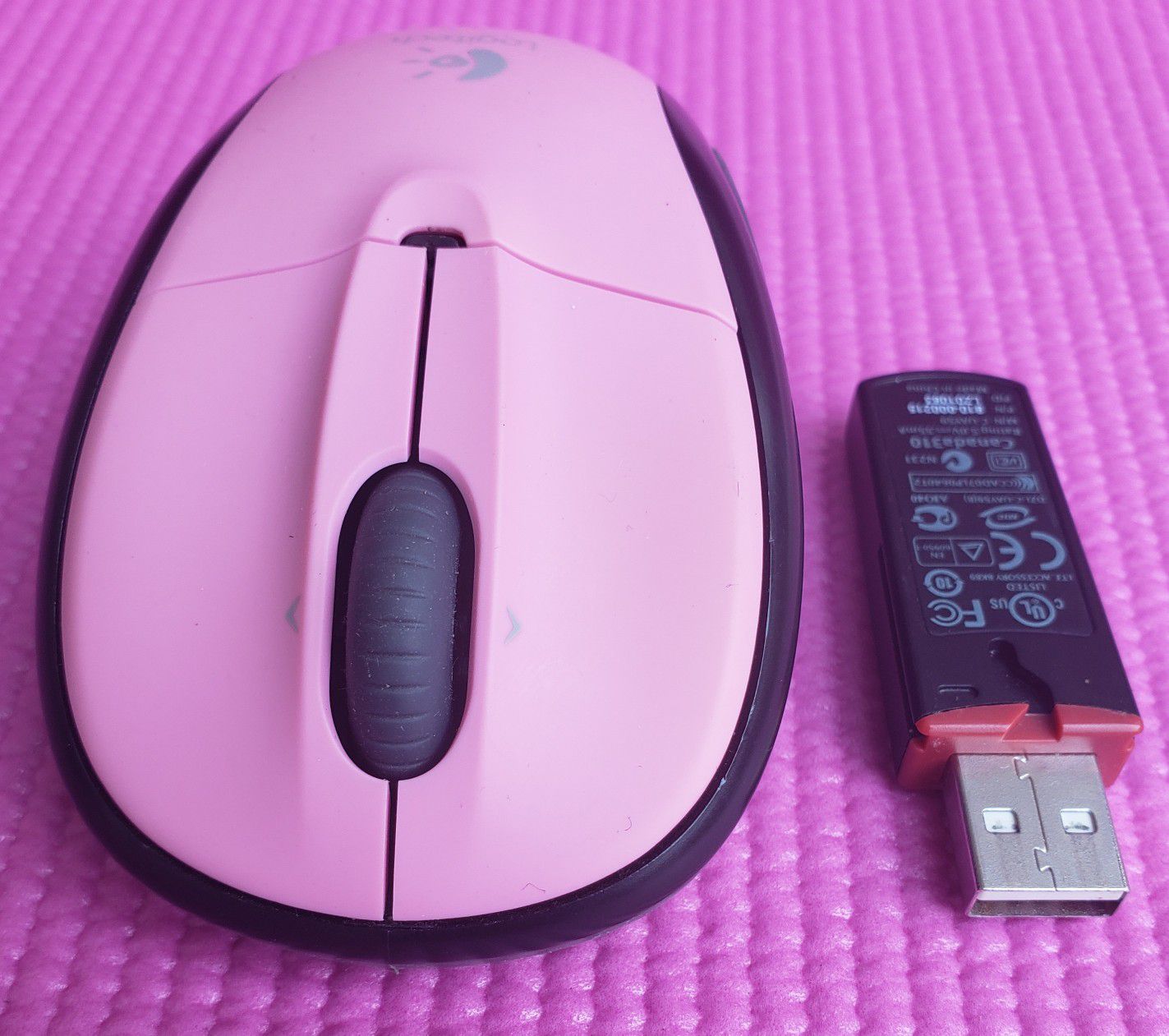 Logitech V220 3-Button Wireless Mouse