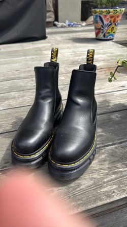 Dr. Martins 2976 Platform Chelsea