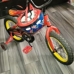 Bicicleta del rayo Mcqueen Como Nuevo 40 Solo Y Con El Casco 60
