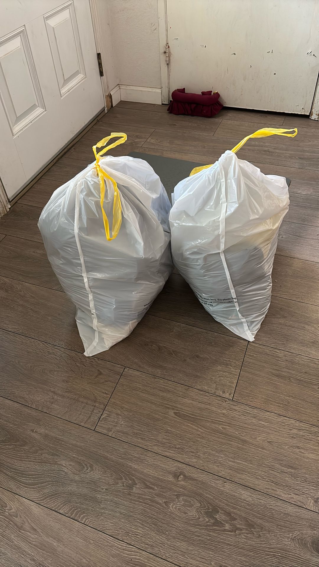 Free Clothes 