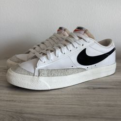 Nike Blazer Low White / Blk Size 10 Mens
