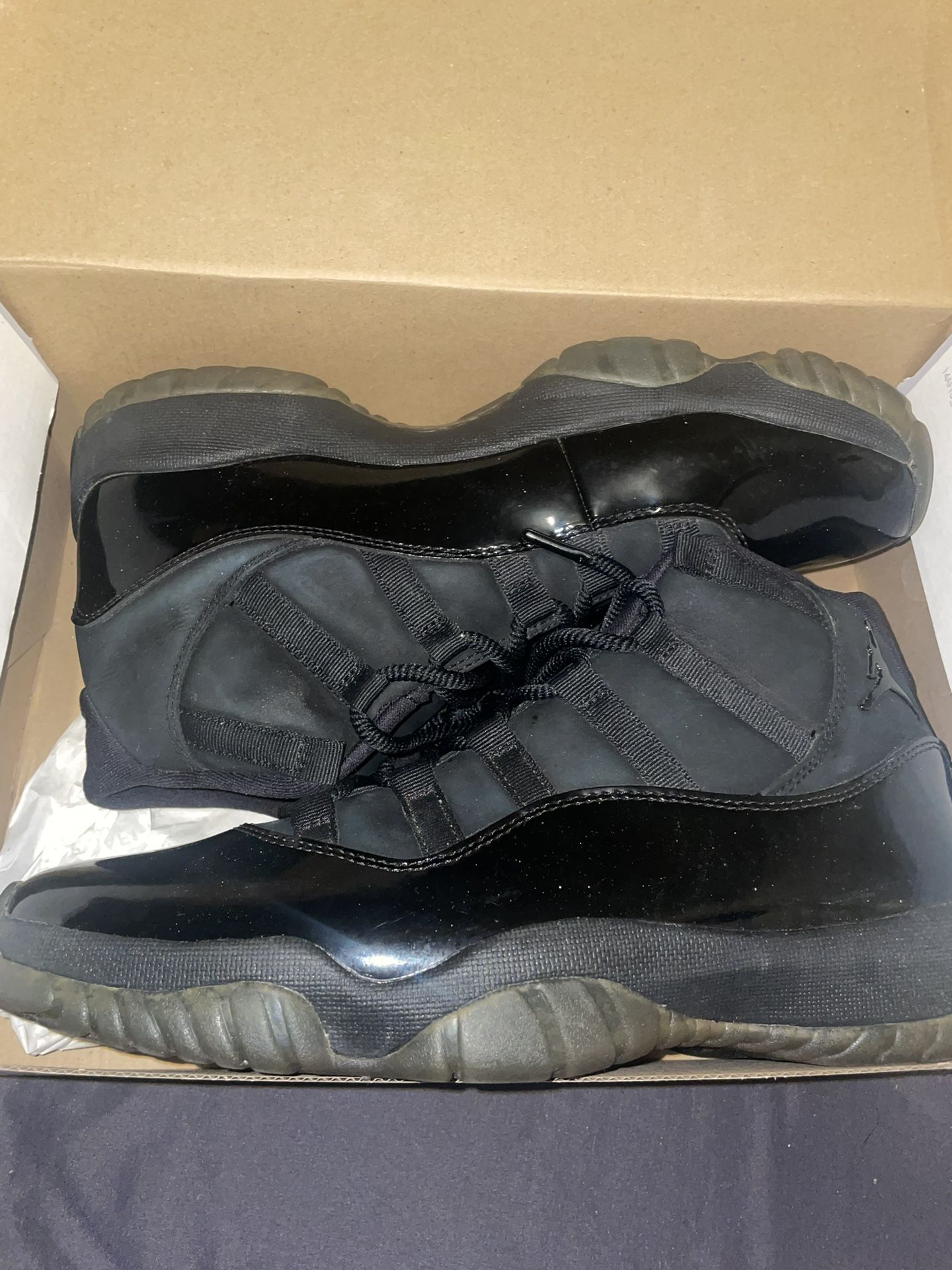 Air Jordan Retro 11s Cap & Gowns