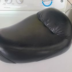 Harley Davidson  Solo Seat