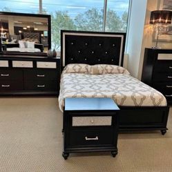 BRAND NEW IN THE BOX 