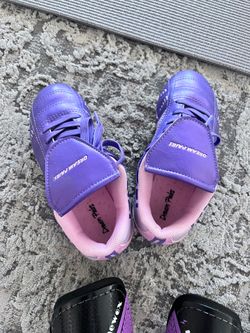 Girl soccer shoes