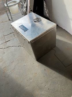 Aluminum box