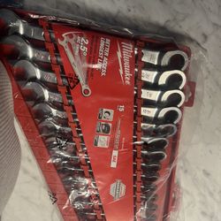 MILWAUKEE 15 piece SAE MAXBITE COMBINATION WRENCH
