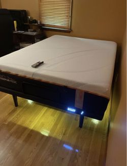 Tempur LuxeAdapt (Firm) Queen & Tempur Ergo Smart Base