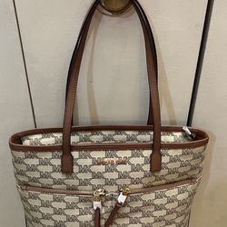 Authentic Michael Kors Woman Tote Bag Pickup Gaithersburg Md20877