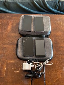 Lot of 4 Android Phones w/ Chargers