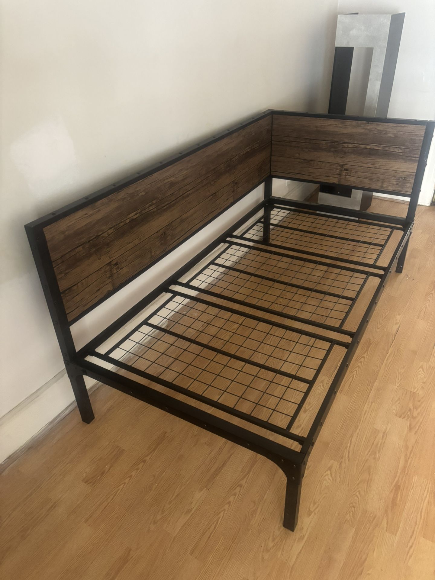 Twin Bed Frame & Mattress