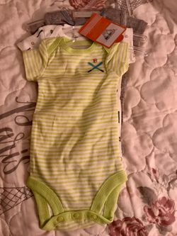 Newborn bodysuit 3 pc