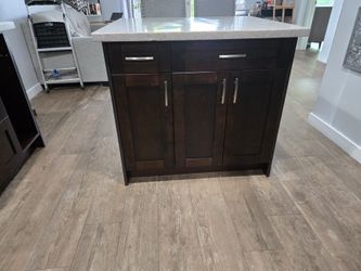 Kitchen cabinets with granite countertop