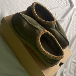 Ugg Tasman