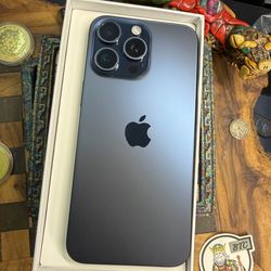 Iphone 15 pro max blue titanium 512GB Unlocked