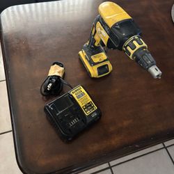 Pistola Chirraquera Con Vateria Y Cargador