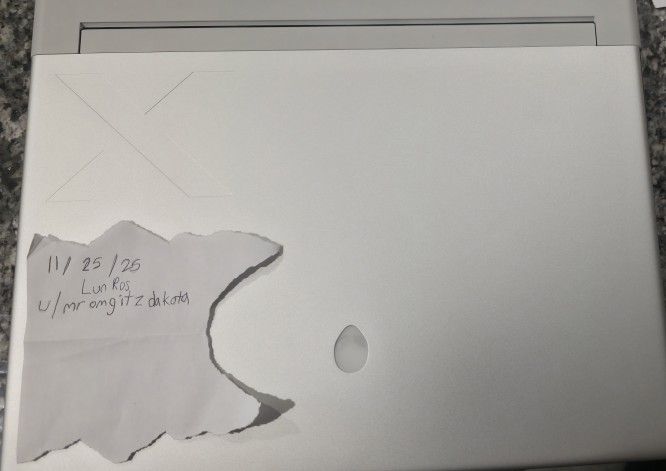 Alienware x16 R2 Gaming Laptop - RTX 4090, Core Ultra 9, 32GB RAM, 2TB SSD