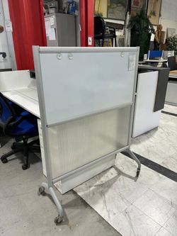 Divider with Casters – From $250 📦 Florida