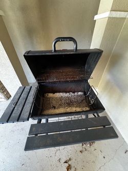 Black Charcoal Grill with Side Shelves