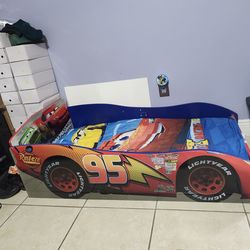 Bed With Matress For Kids / Cama Con Colchon Para Nino Lighting Mc Queen Disney