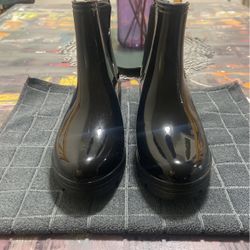 Seven7 Rain Boot (sizes 7)