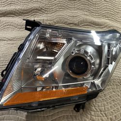 Cadillac SRX Headlamps 2010 Thru 2013 Like New