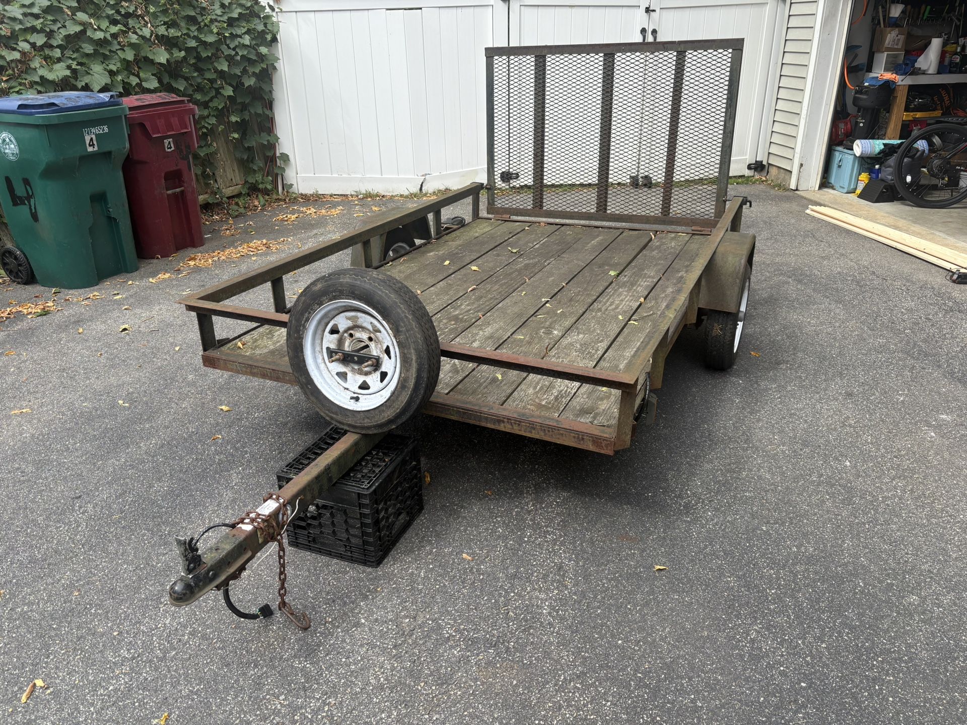 Utility Trailer 5’x8’ With Ramp.
