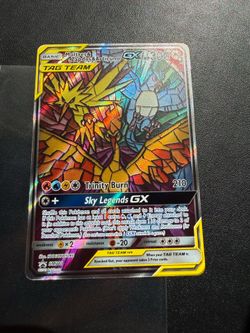 Pokémon TCG Moltres & Zapdos & Articuno Tag Team GX promo SM210 hidden fates