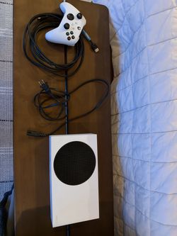 Xbox Series S 512GB (White) + Controller – Factory Reset, Works Perfectly