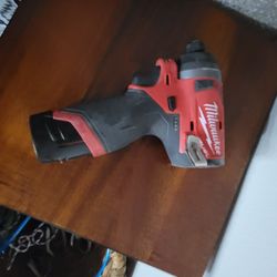 Milwaukee Impact With Battery