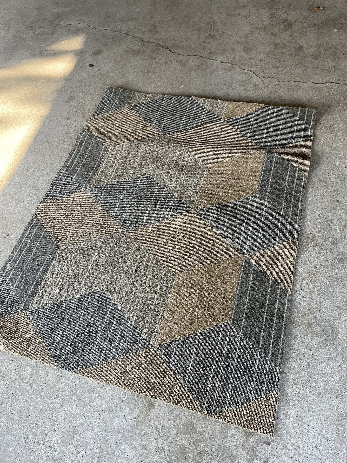 Rug 4’.3” and 5’.5”
