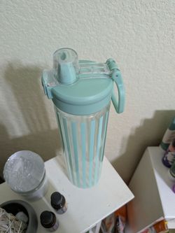MANNA GLASS WATER BOTTLE
