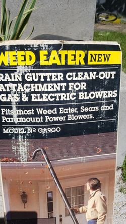 Rain gutter cleanout attachment