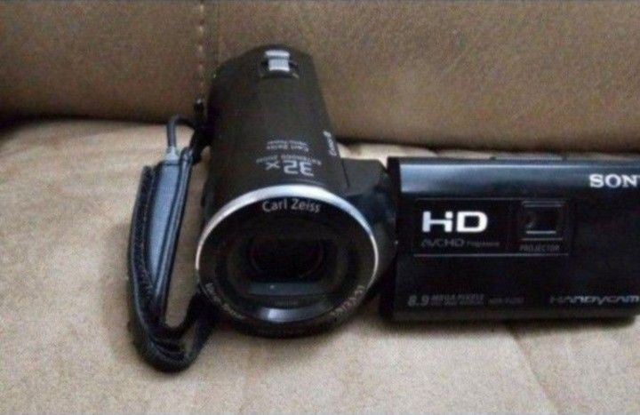 Sony Handycam HDR-PJ230 ACV HD Digital Camcorder with Built In Projector Video Camera $180 Firm