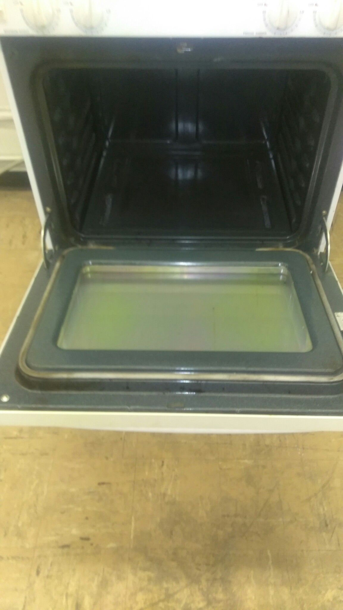 GE Profile True Temp XL44 White Stove for Sale in St. Louis, MO OfferUp