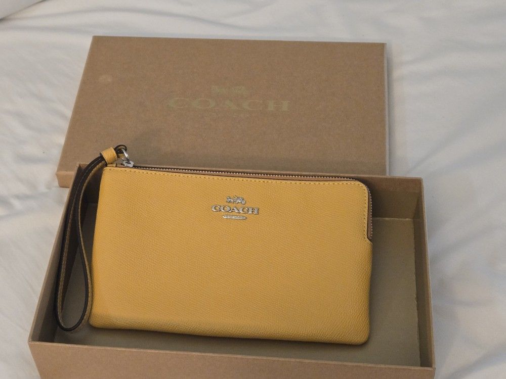 Brand New Coach Wristlet