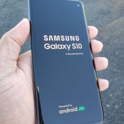 Samsung Galaxy S10 , Unlocked  for all Company Carrier ,  Excellent Condition Like New 