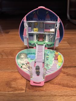 Vintage 1992 Polly Pocket Bluebird Royal Castle Compact