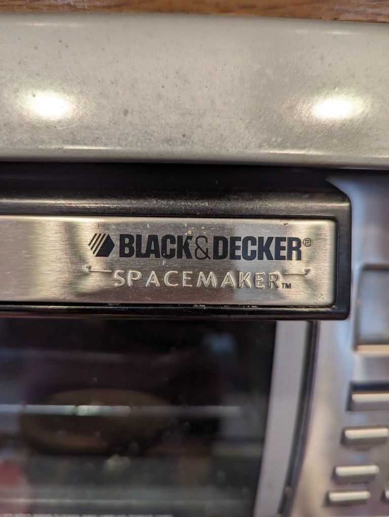 Black and Decker Spacemaker Toaster Oven